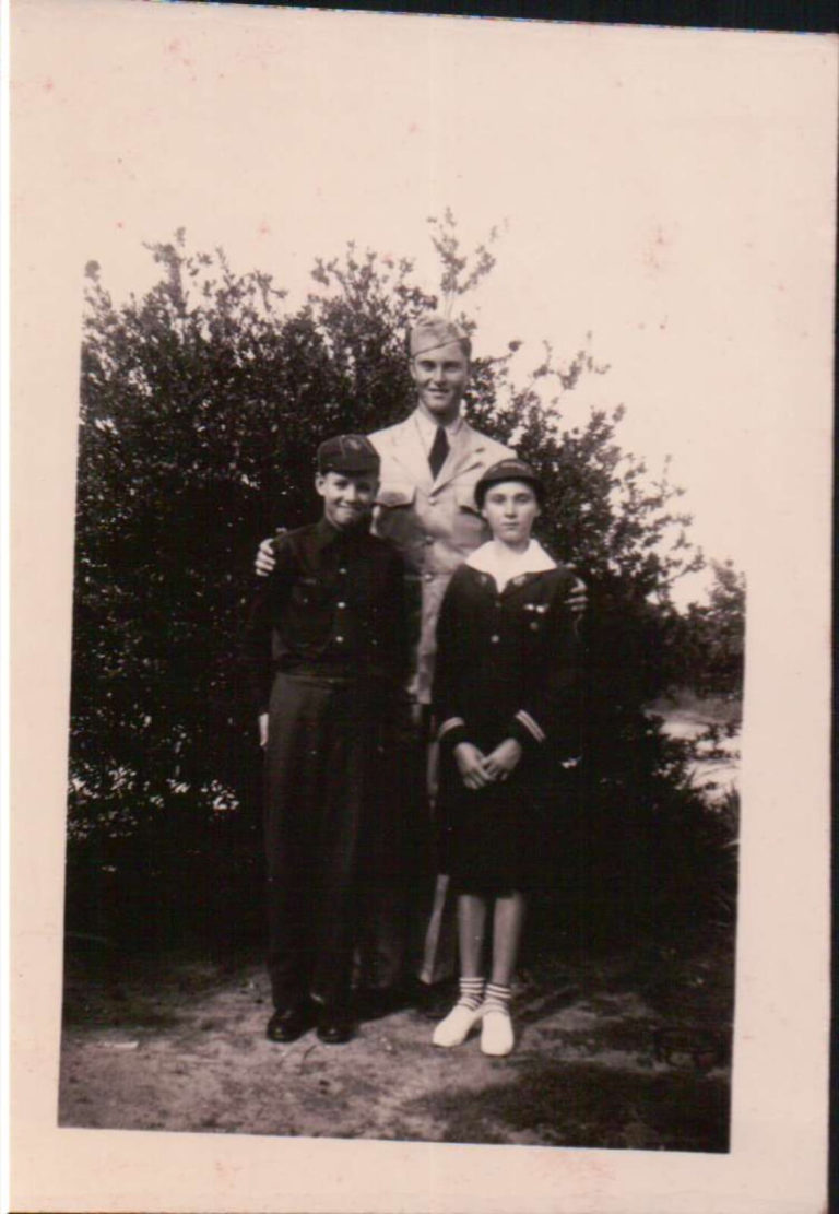1944-04 Milam, Tom Ray, Lena Ruth