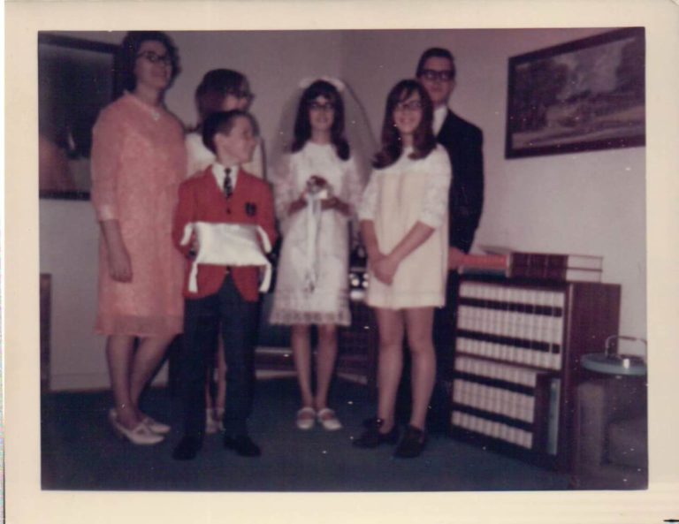 1960's Mom, Eddie, Cindy, Elaine, Pam, Larry