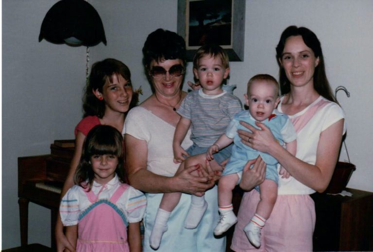 1986, Andrea 5, Melanie, Nana, BJ 1, Matthew, Mama